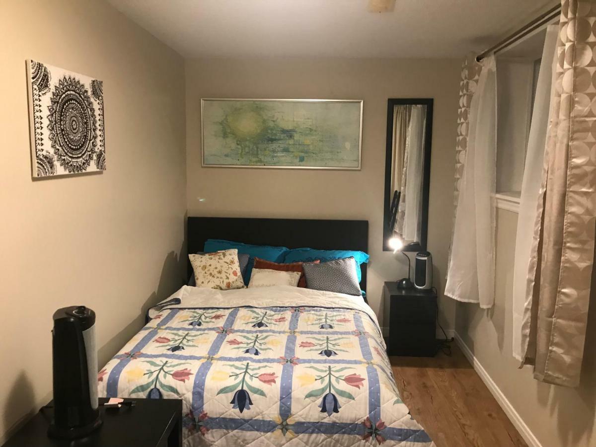 Self Check-In Spacious Apartment With Full Kitchen Ottawa Dış mekan fotoğraf