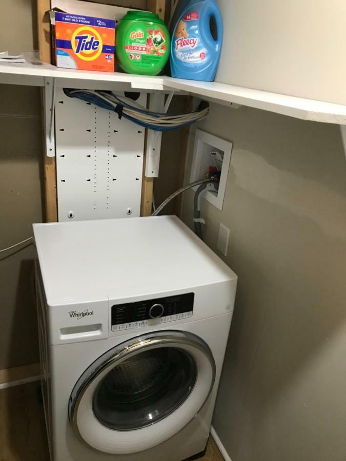 Self Check-In Spacious Apartment With Full Kitchen Ottawa Dış mekan fotoğraf