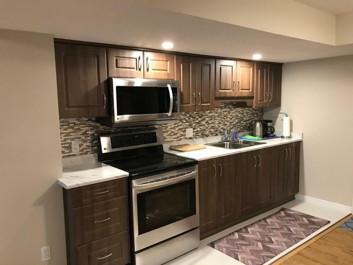 Self Check-In Spacious Apartment With Full Kitchen Ottawa Dış mekan fotoğraf