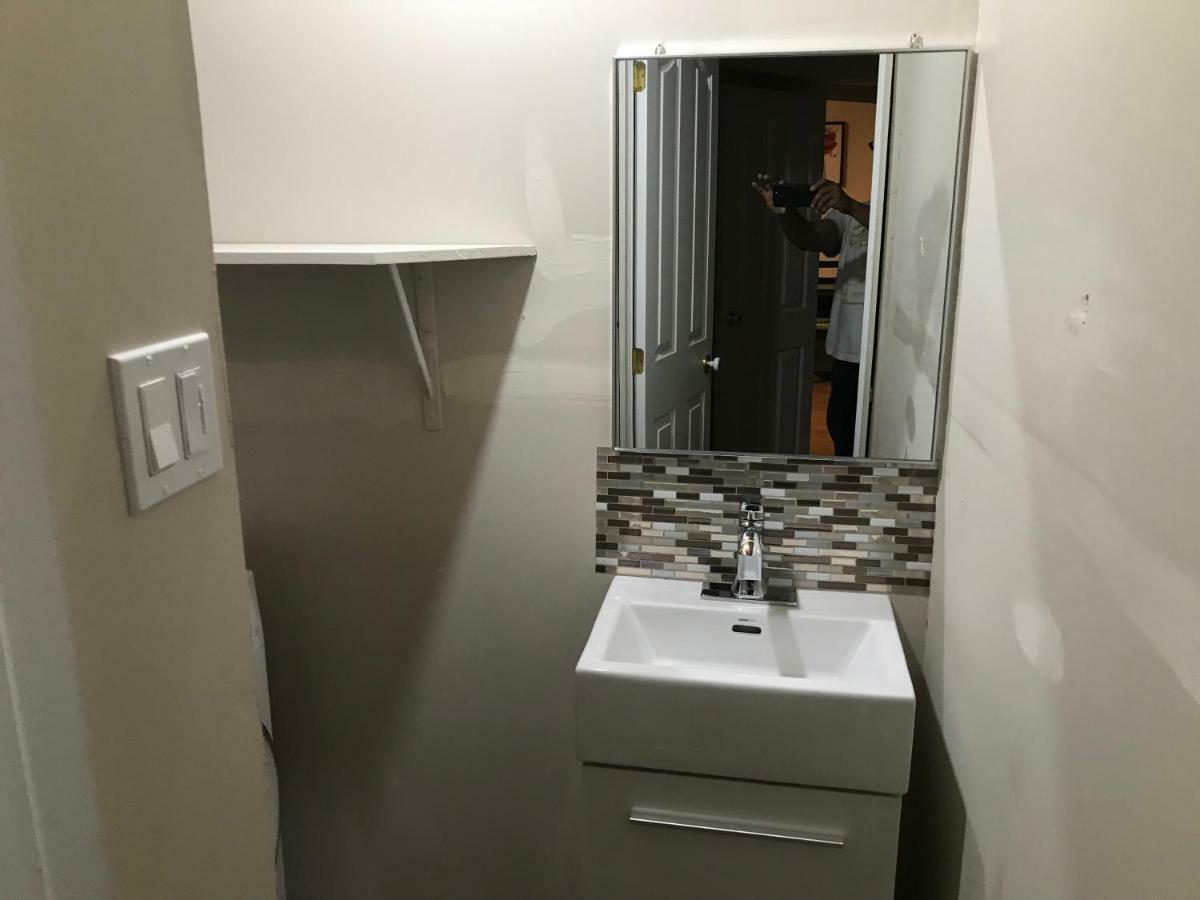 Self Check-In Spacious Apartment With Full Kitchen Ottawa Dış mekan fotoğraf