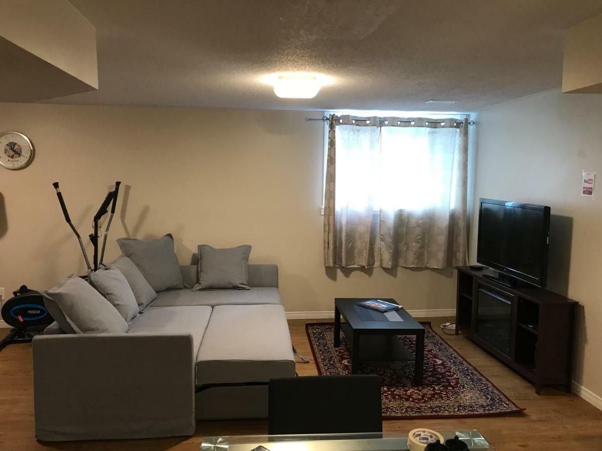 Self Check-In Spacious Apartment With Full Kitchen Ottawa Dış mekan fotoğraf
