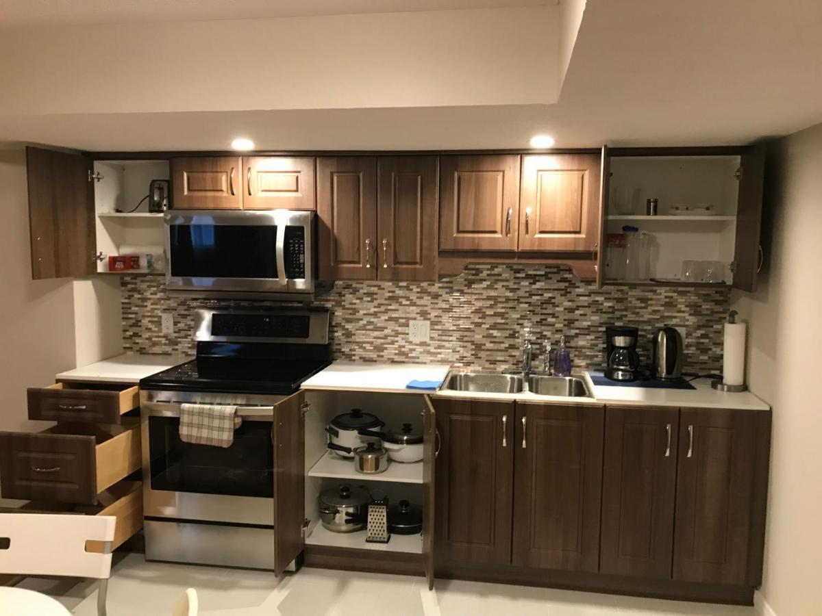Self Check-In Spacious Apartment With Full Kitchen Ottawa Dış mekan fotoğraf